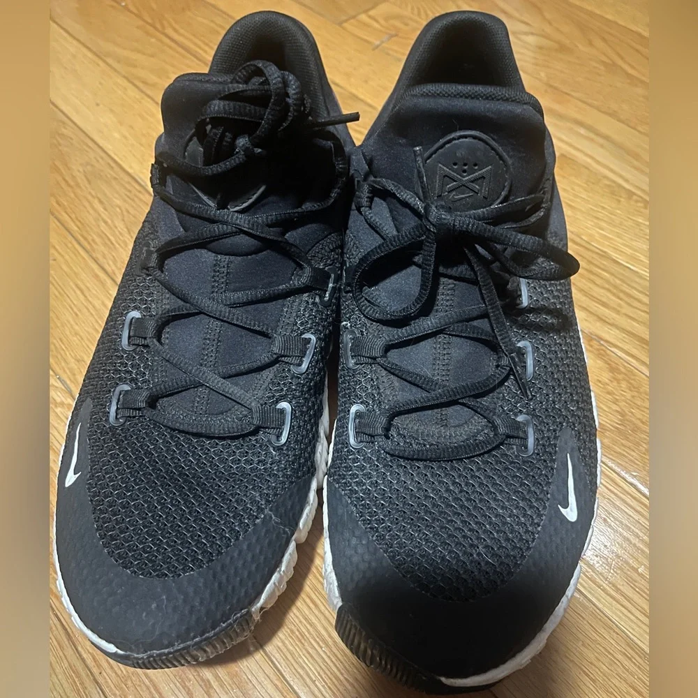 Mens Size 12 Nike Metcon 4 (?). - Picture 2 of 5